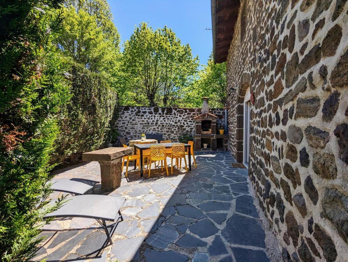 Maison Du Soleil Chez Isa Polignac  Eksteriør billede